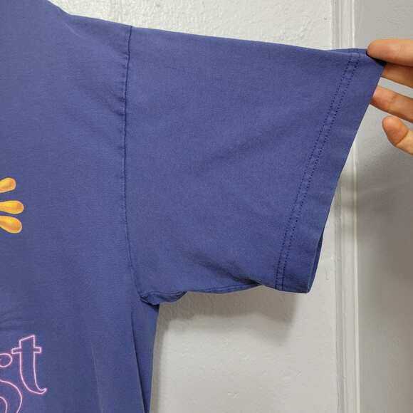 Y2K Vintage Rainforest Cafe Tee - Picture 8 of 9